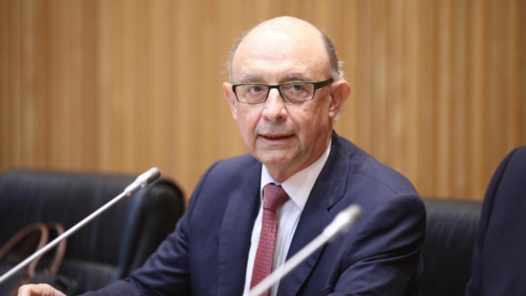 Cristóbal Montoro, ministro de Hacienda