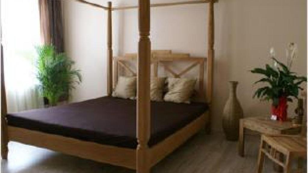 Una de las habitaciones del burdel de Elke.