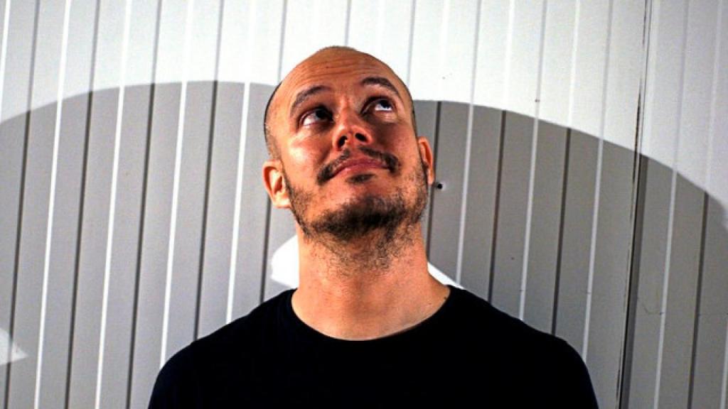 Guille Milkyway,  te lo pido de rodillas, ayúdanos a ganar Eurovisión