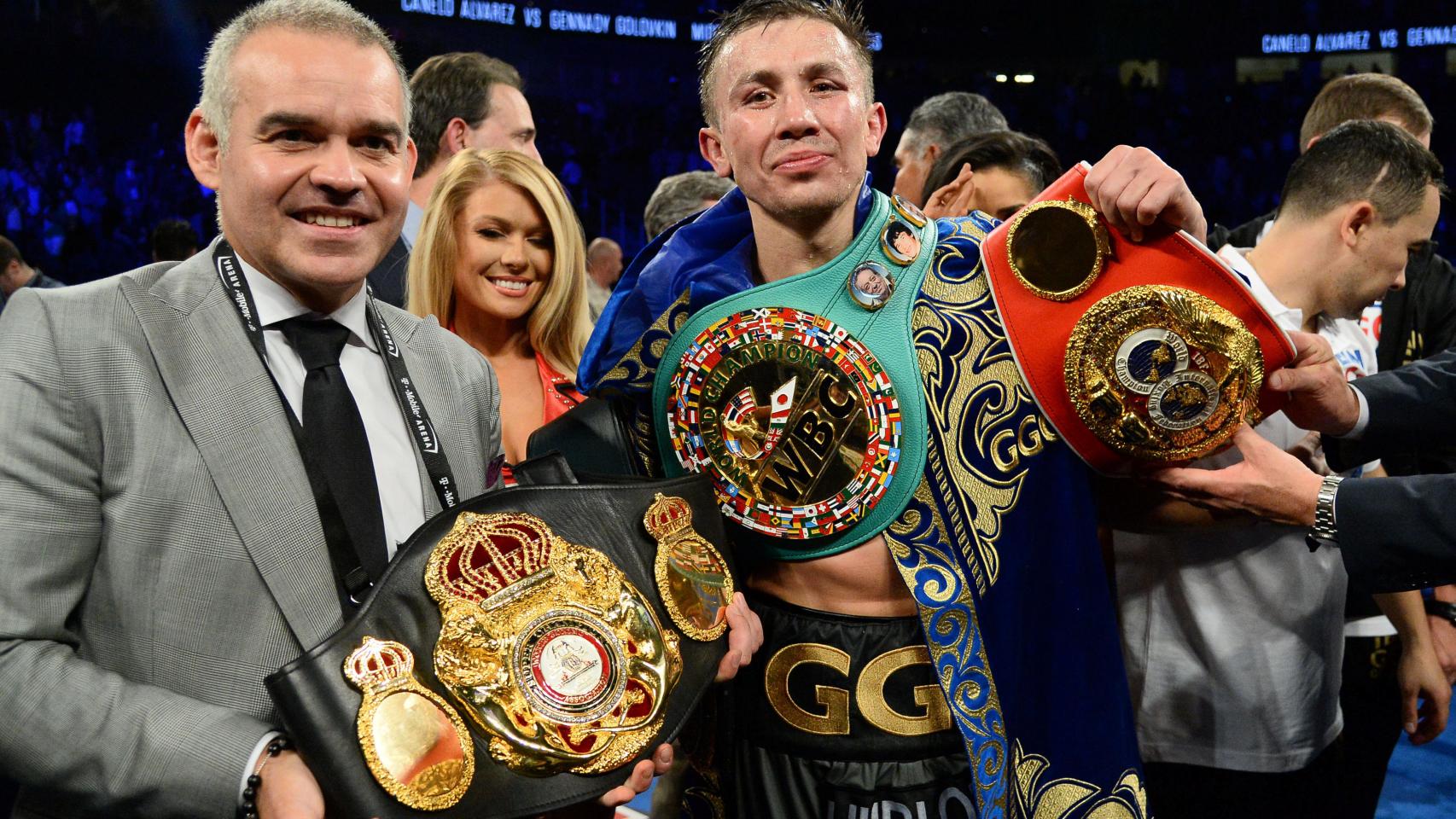 Golovkin celebra su victoria ante 'Canelo' Álvarez.