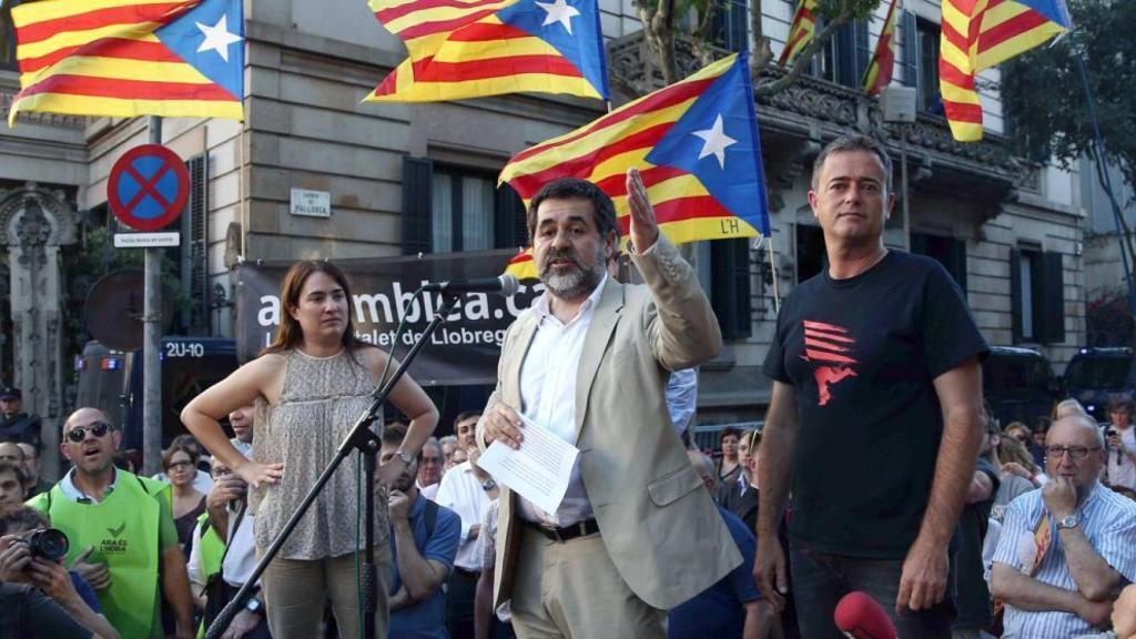 El presidente de la ANC, Jordi Sánchez, interviene durante la concentración convocada por entidades soberanistas.