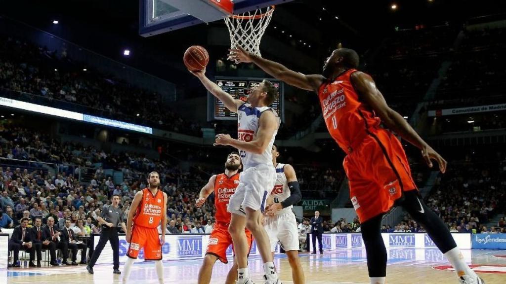 Carroll durante un encuentro ante Valencia Basket