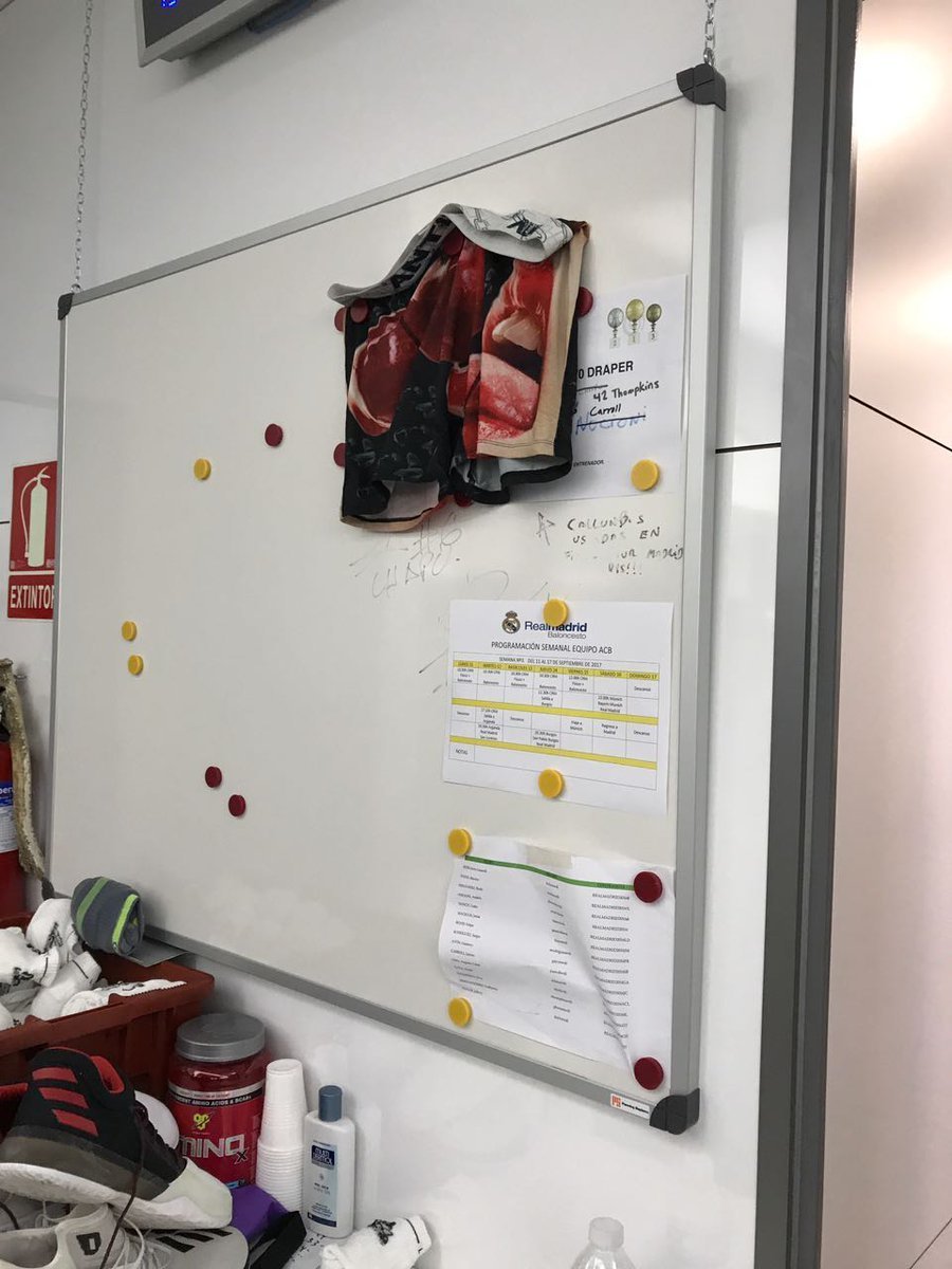 El último regalo de Nocioni al Real Madrid preside el vestuario blanco