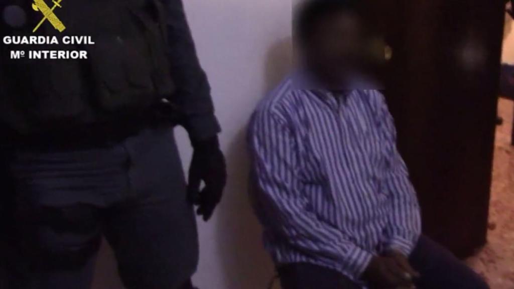 Una de las imágenes de la detención.