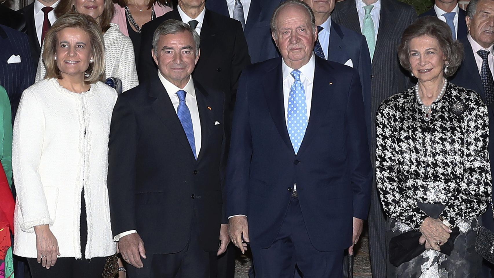 Así fue el reencuentro público de los reyes Juan Carlos y Sofía