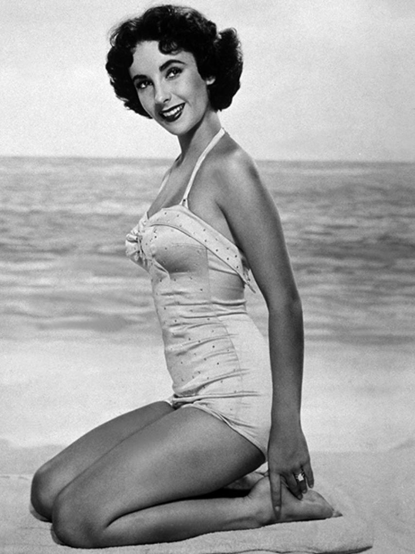 En uno de sus retratos más míticos realizado en 1948.