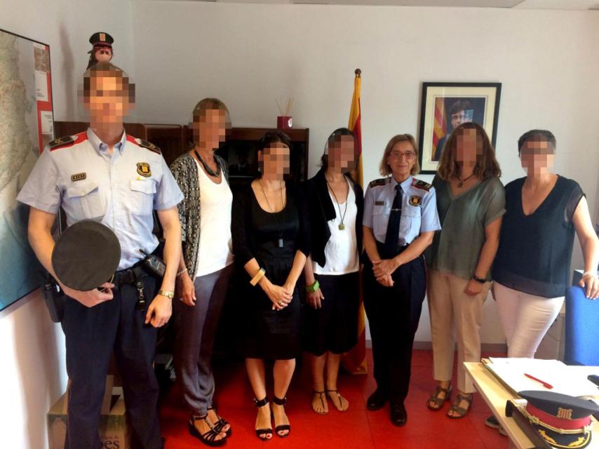 La intendente de los Mossos, Teresa Laplana, a la derecha de la imagen