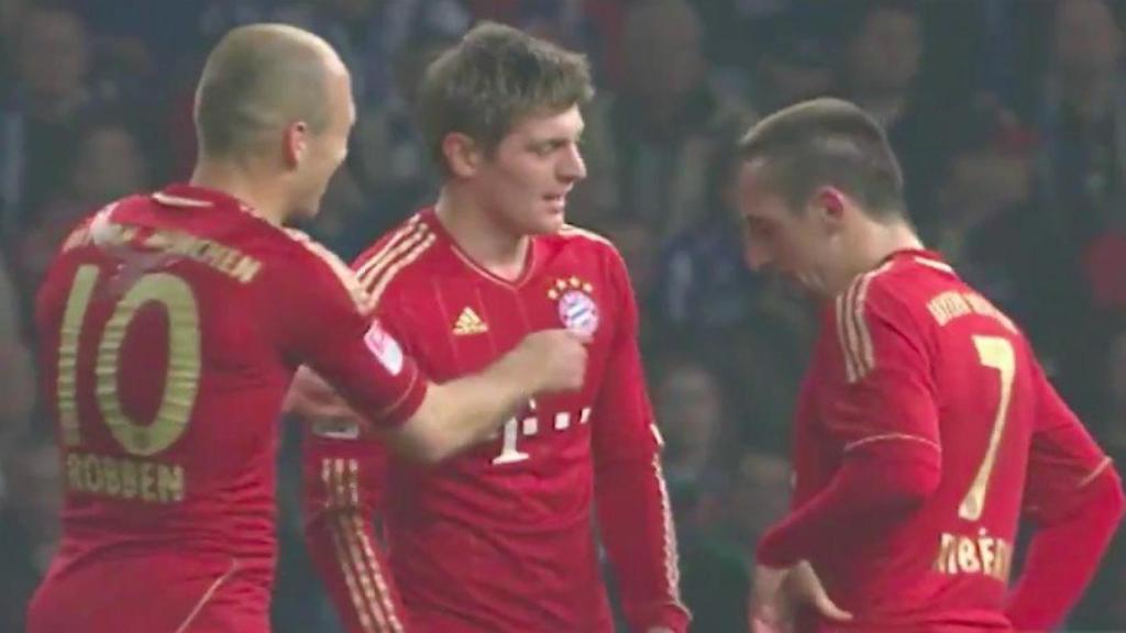 El piedra, papel o tijera de Kroos y Ribéry en el Bayern