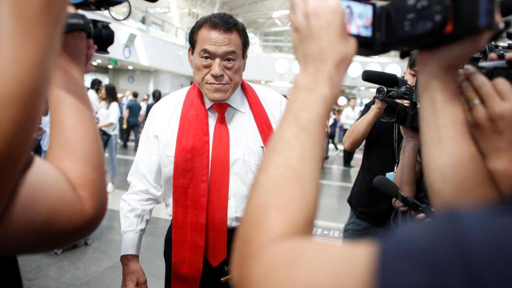 Inoki en Pekín, justo antes de su 32ª visita a Corea del Norte.
