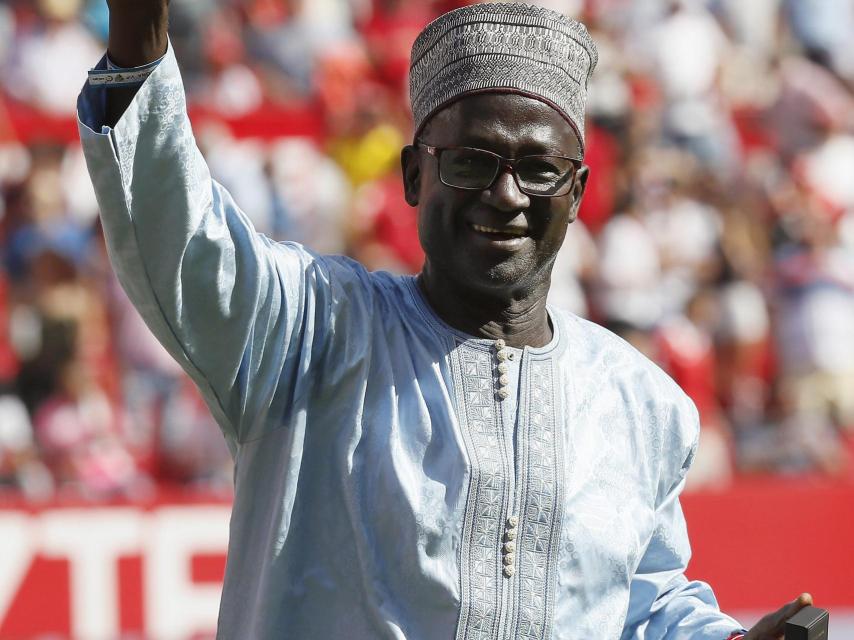 Biri Biri durante su vuelta de honor al Sánchez Pizjúan.