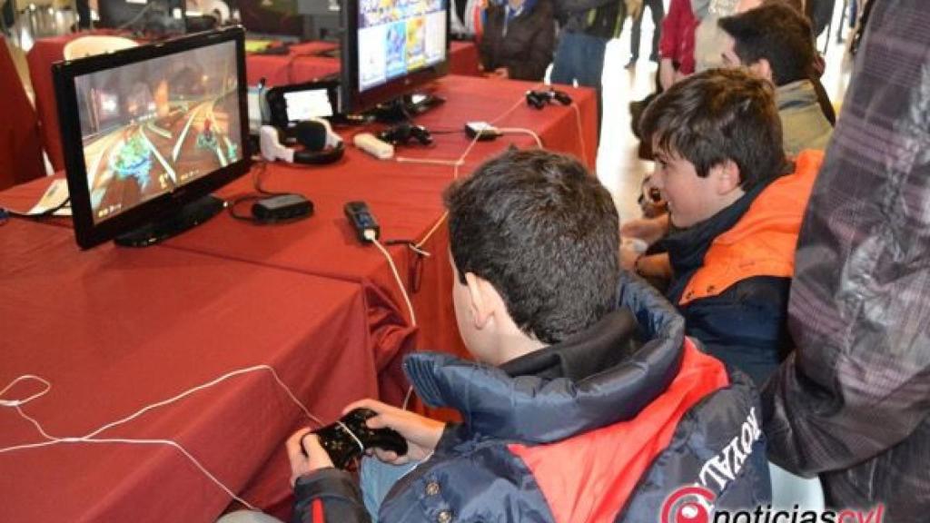 feria videojuegos 8