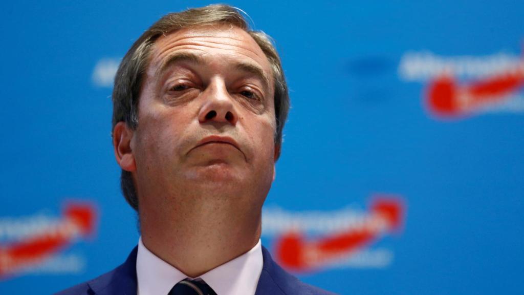 Farage durante un acto del partido de ultraderecha alemana