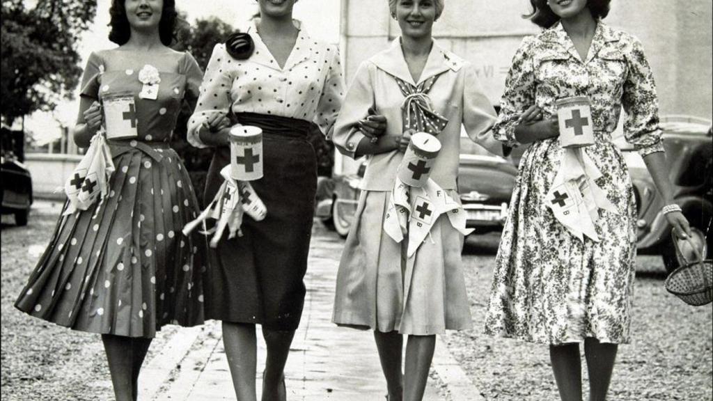 Las chicas de la Cruz Roja.
