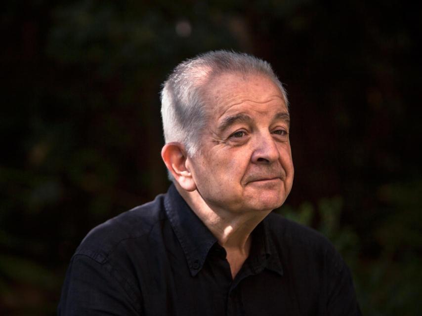 De Riquer publica tanto en castellano como en catalán.