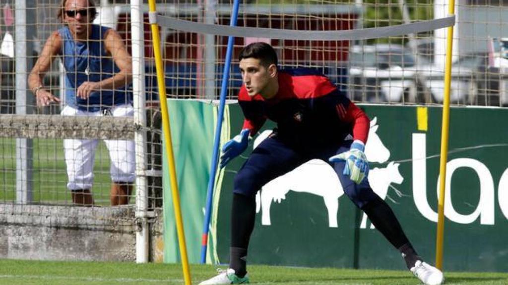 El portero Sergio Herrera, en un entrenamiento con Osasuna.