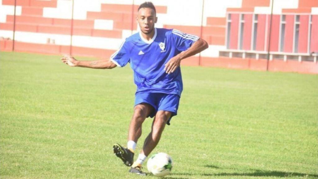 Aubameyang en un entrenamiento con su selección. Foto: Twitter (@Aubameyang7)