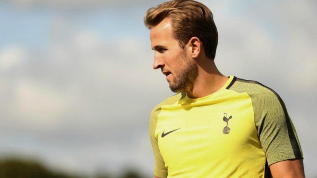 Kane entrena con el Tottenham. Foto Twitter (@HKane)