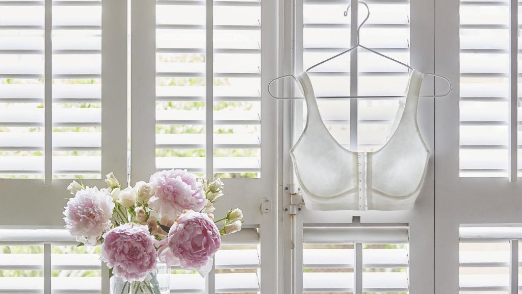 Sujetador Post Quirúrgico de Woman Secret.