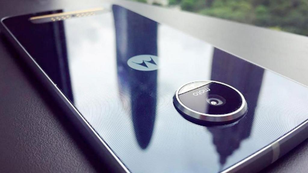 Un Moto Mod de Polaroid para imprimir nuestras fotografías ha sido filtrado