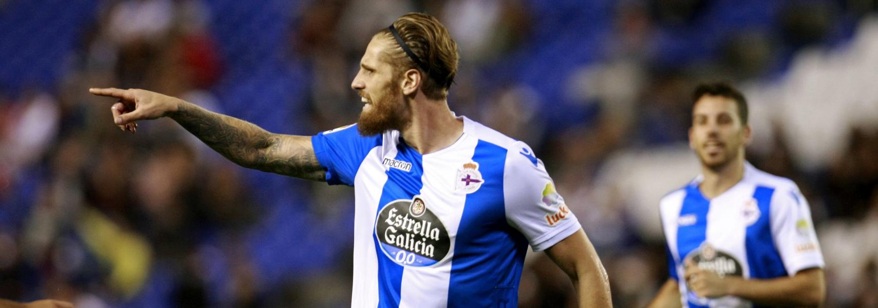 Albentosa en el último partido liguero del Deportivo de La Coruña.