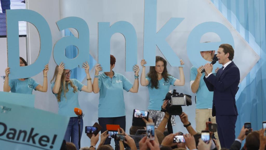 Sebastian Kurz en la celebración de su victoria.