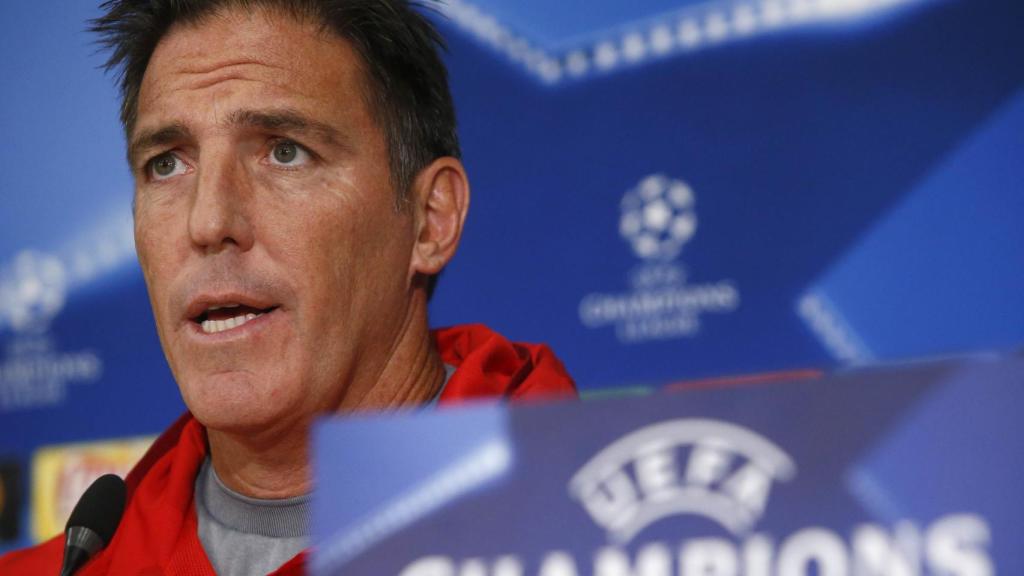 Eduardo Berizzo en la rueda de prensa previa al duelo contra el Spartak.