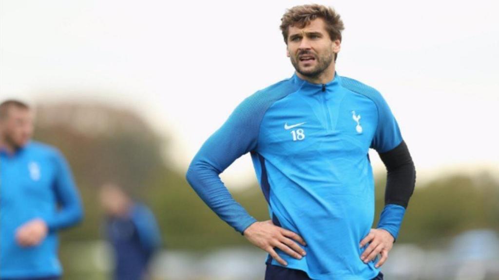 Llorente en un entrenamiento con el Tottenham. Foto: Twitter (@llorentefer19)