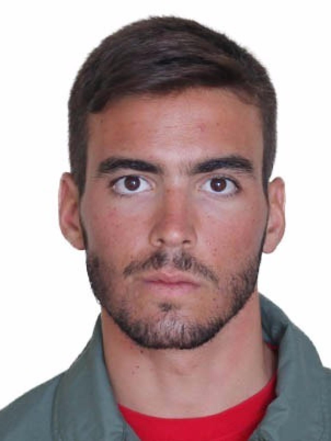 El teniente Fernando Pérez acumulaba 700 horas de vuelo.