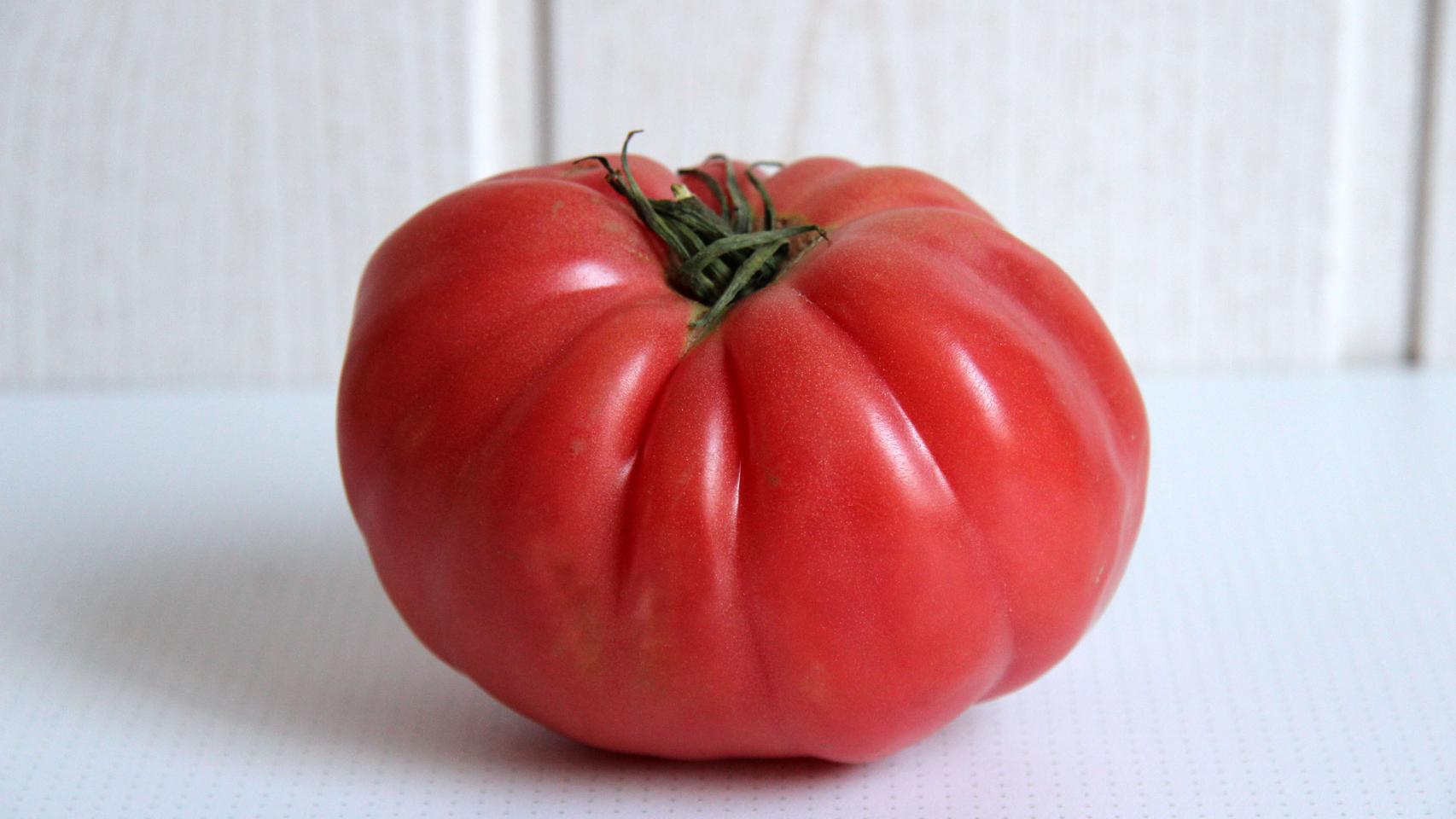 COPA DE TOMATE ROSA Y QUESO DE CABRA 01