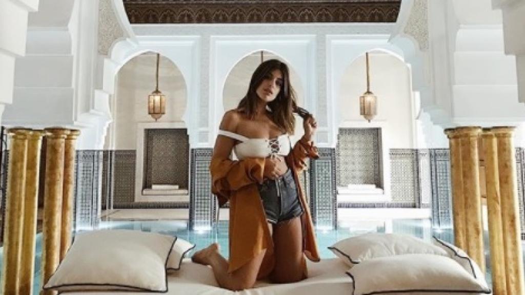 Dulceida, en uno de sus posados durante sus días de asueto en Marruecos.