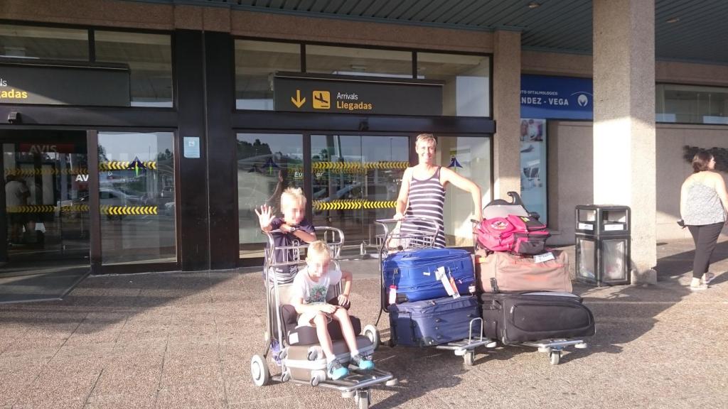 Doris con Aaron y Noah.