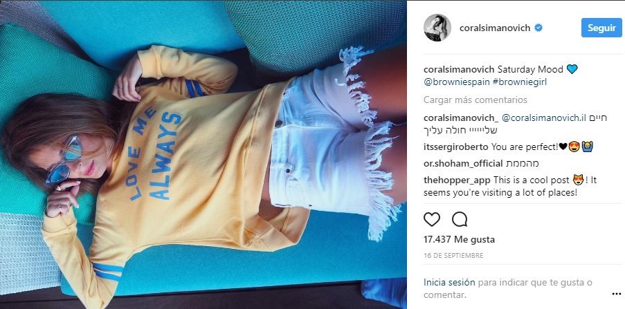 Coral Simanovick tumbada. Foto Instagram (@coralsimanovich)