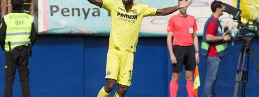 Bakambu celebra un gol.