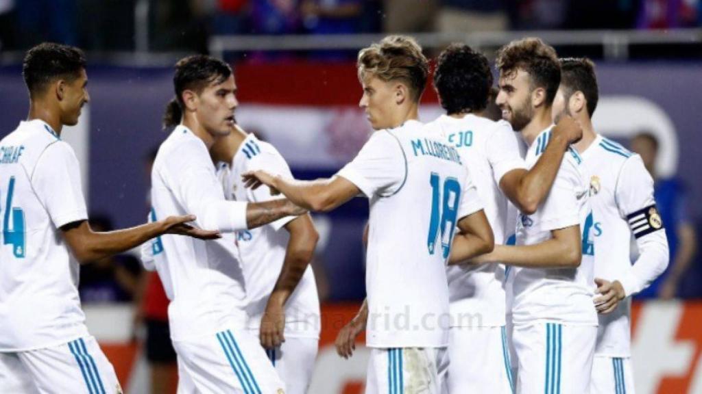 Los Sub21 junto a Theo y Achraf en el partido ante el MLS All-Stars.