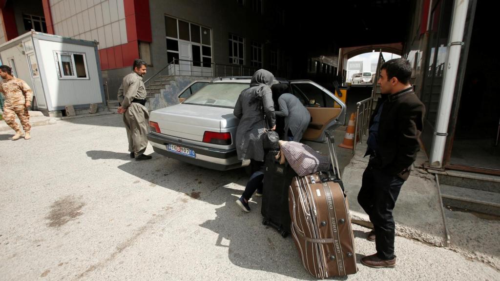 Los iraníes llegan a la frontera de Haj Omran, en la frontera entre Irán y Kurdistán.