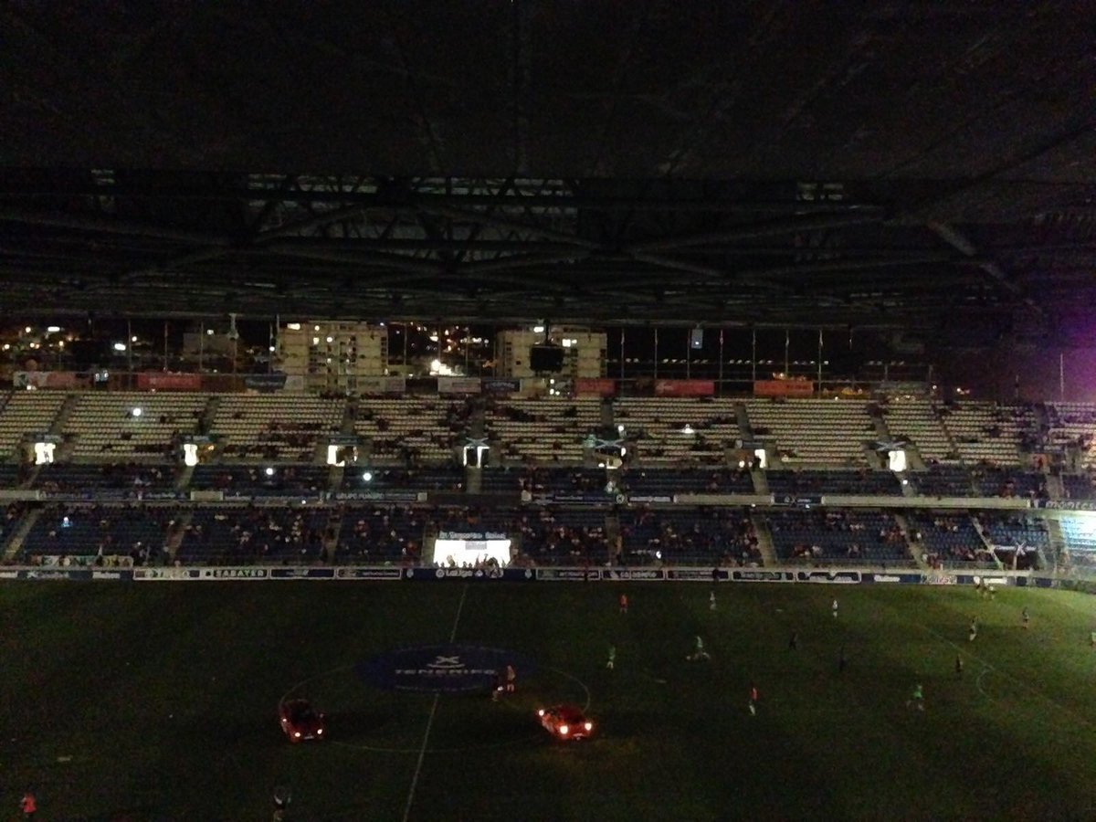 Apagón antes del Tenerife - Espanyol en el Heliodoro