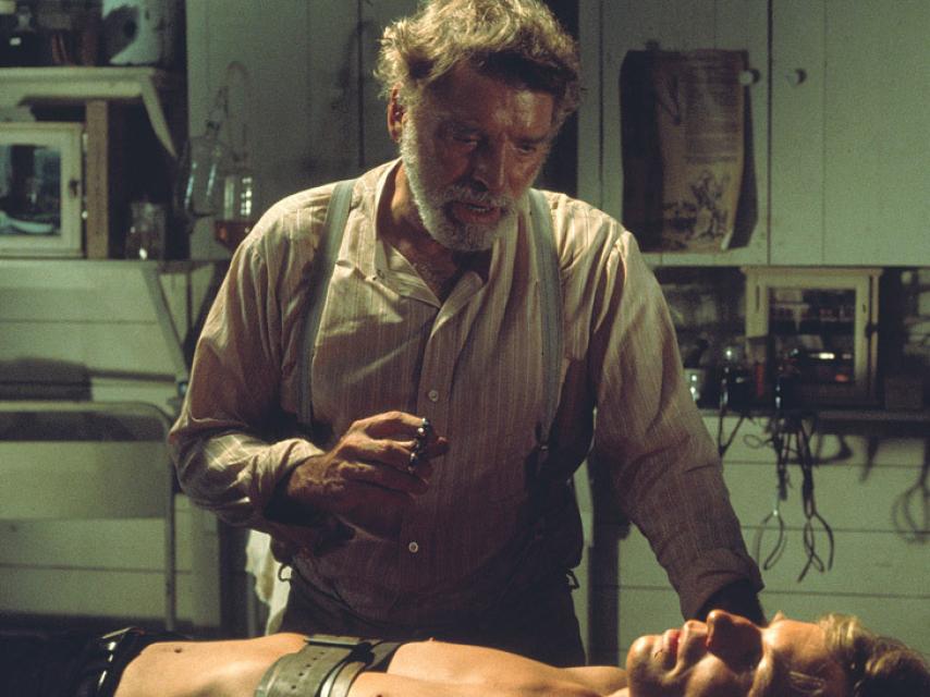 Fotograma de la primera version de la película La isla del Dr. Moreau