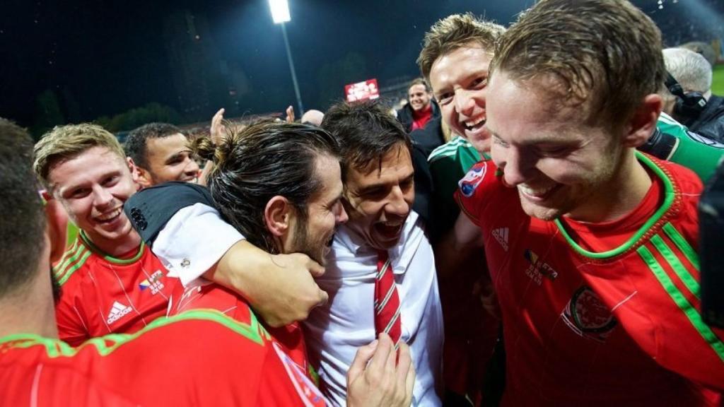 Bale y Coleman. Foto: faw.cymru