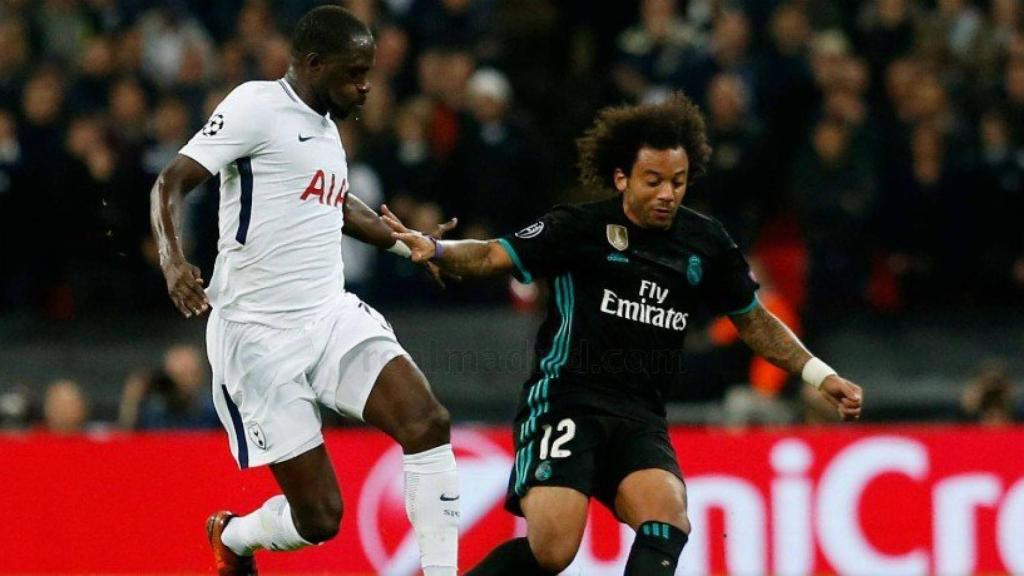 Marcelo se va del rival en Wembley