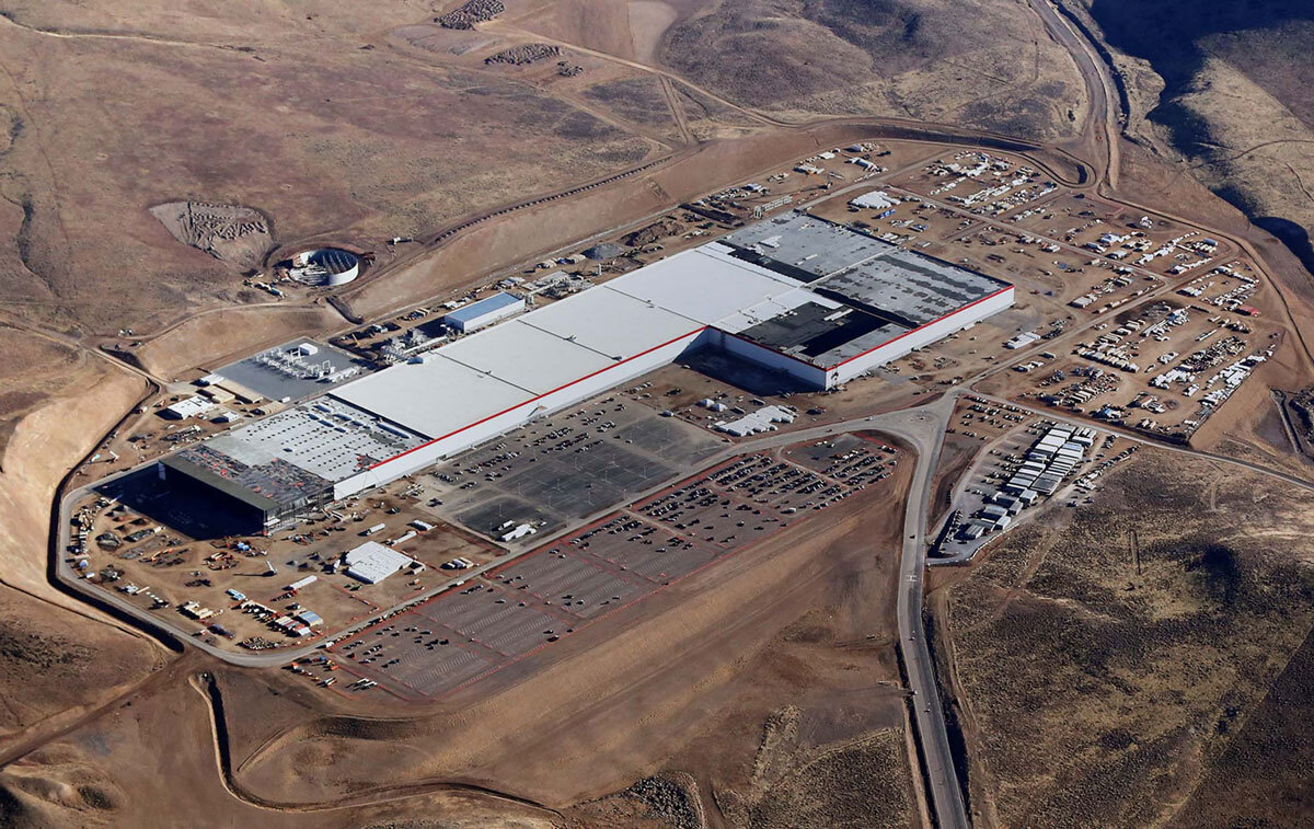 tesla-gigafactory