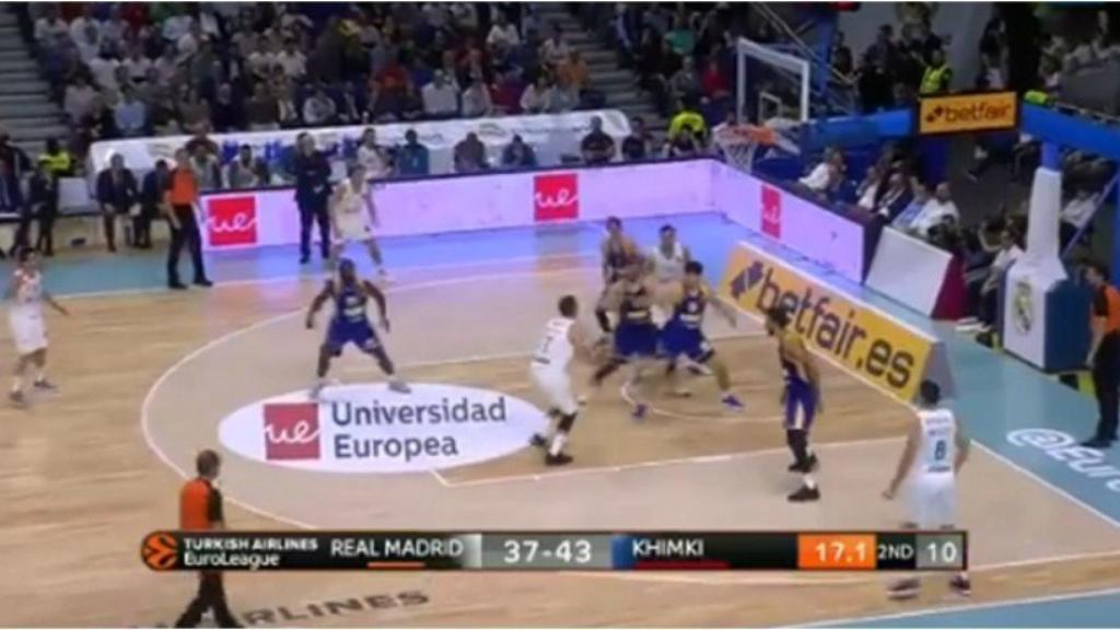 Gran maniobra de Doncic