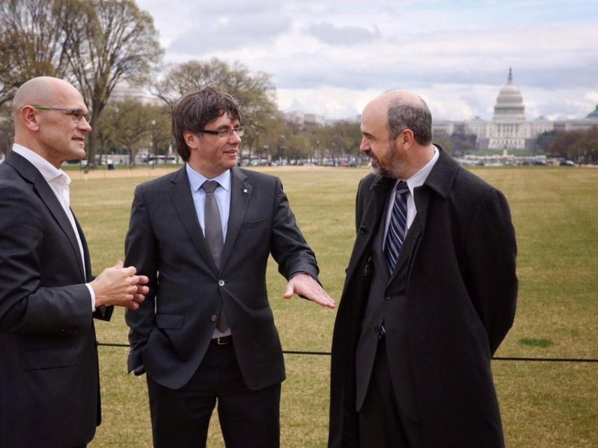 Puigdemont y Romeva, reunidos con Atwood en Washington.