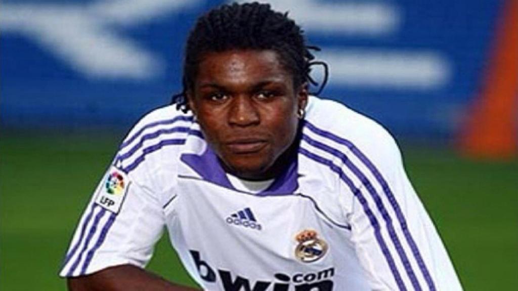 Drenthe con la camiseta del Madrid. Foto Instagram (@roystondrenthe)