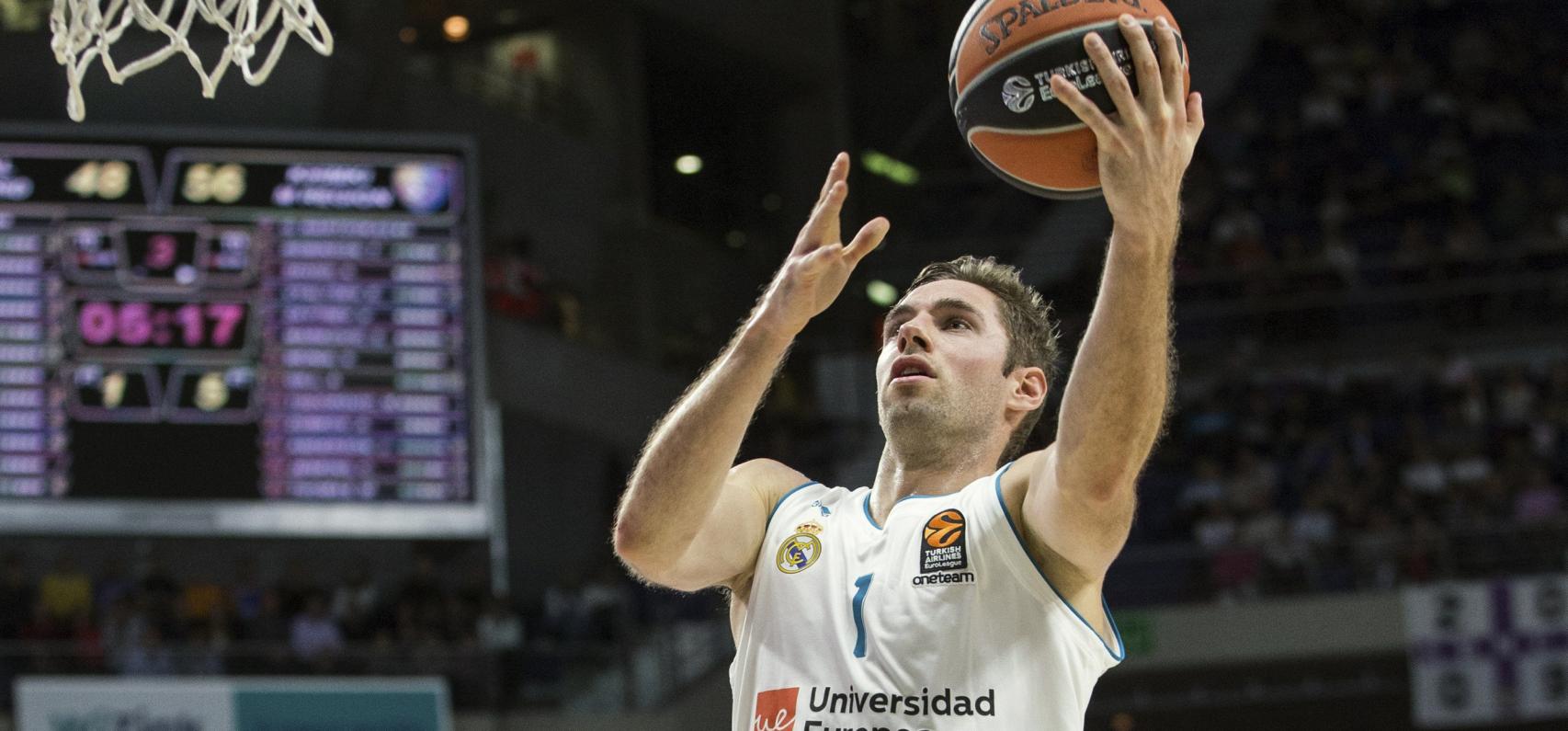 Fabien Causeur en plena bandeja.