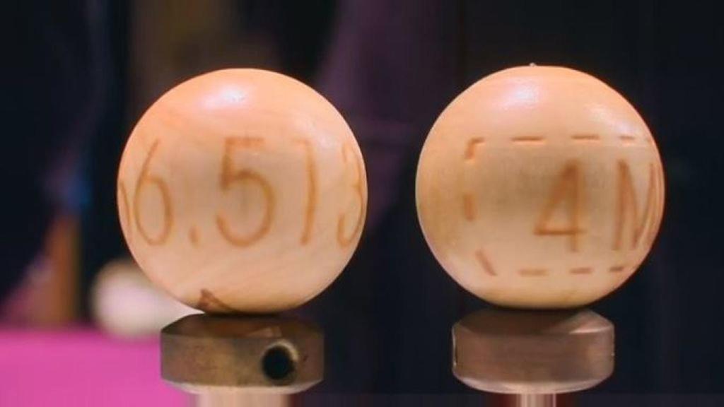 Bolas del bombo de La Lotería de Navidad.