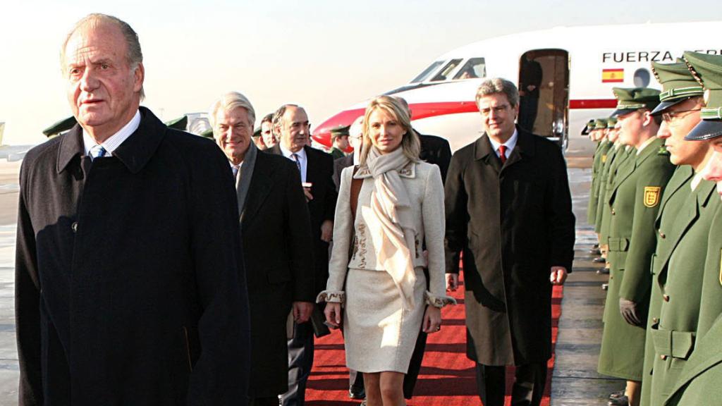 Corinna junto al rey durante una visita privada a Alemania.