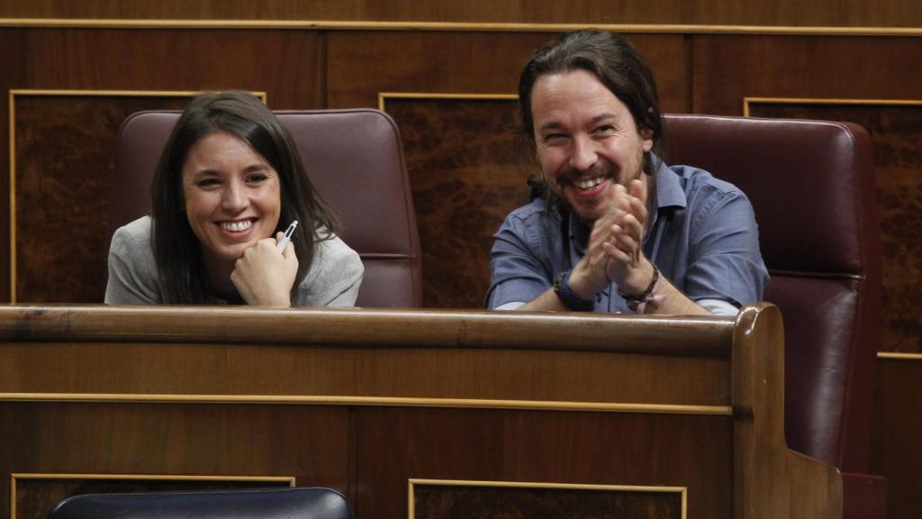 Irene Montero y Pablo Iglesias en la última sesión ordinaria del Congreso.