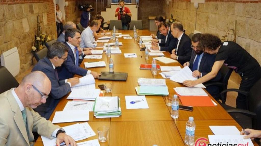 reunion svav valladolid estacion tren autobus 3