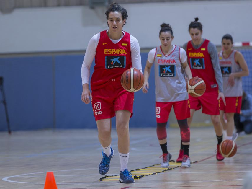 Pasito a pasito, Nicholls se ha hecho un nombre con España.