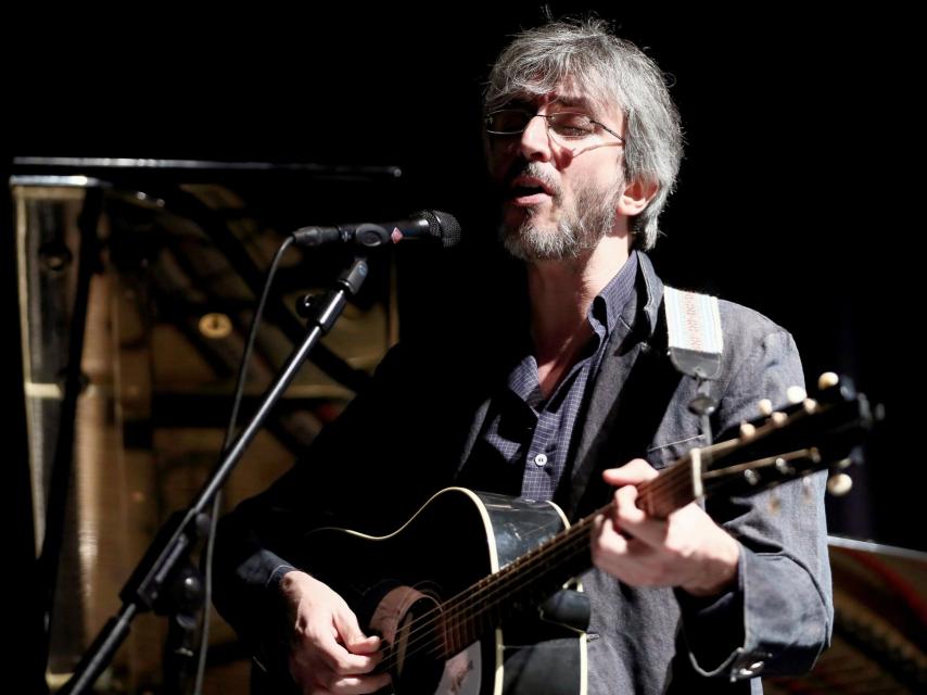 Xoel López interpretó la canción Al Alba.